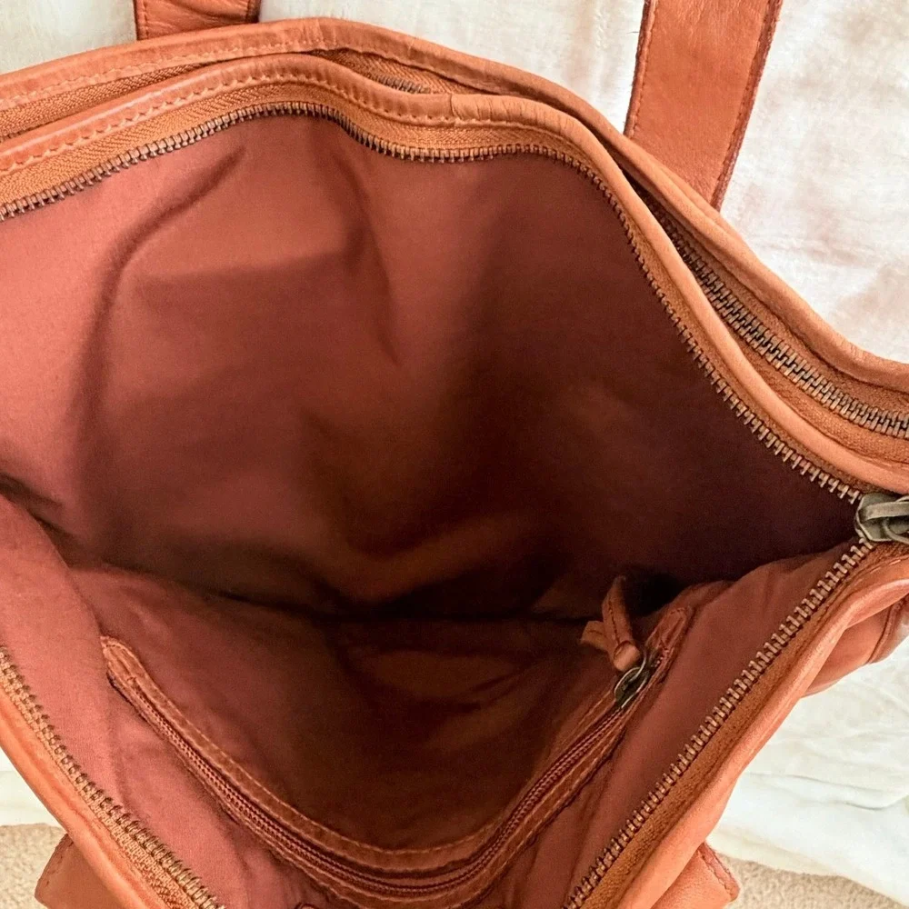 Marta Ponti Portugal Cognac Leather Briefcase Messenger Crossbody Bag Brown